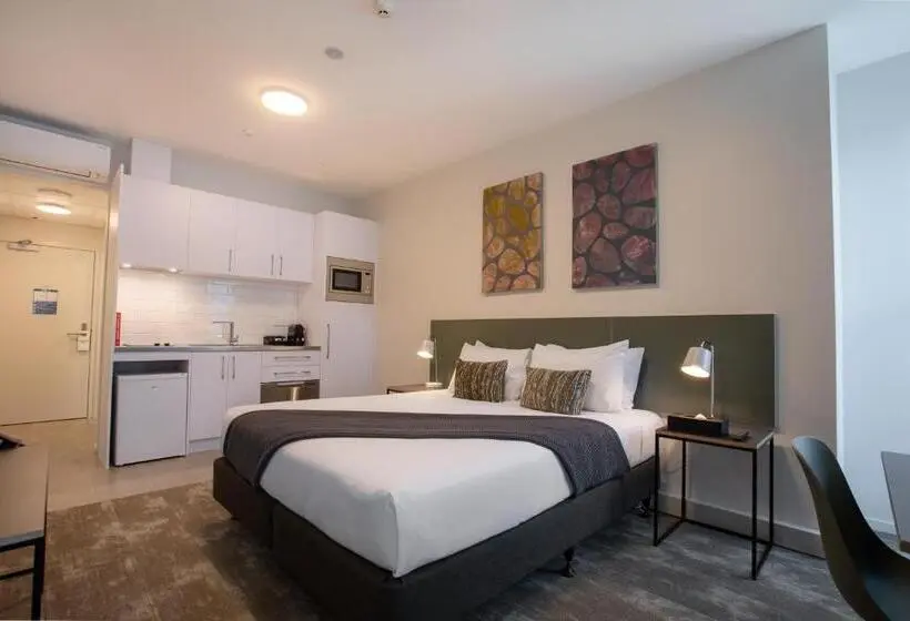 デラックススタジオ, Sojourn Apartment Hotel   Riddiford