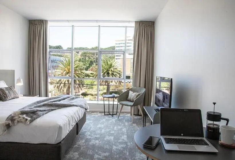 デラックススタジオ, Sojourn Apartment Hotel   Riddiford