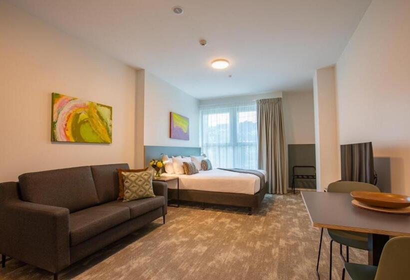 Студия Superior, Sojourn Apartment Hotel   Riddiford