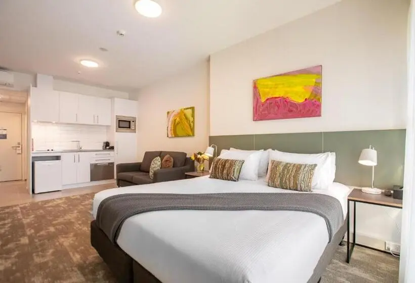 スーペリアスタジオ, Sojourn Apartment Hotel   Riddiford