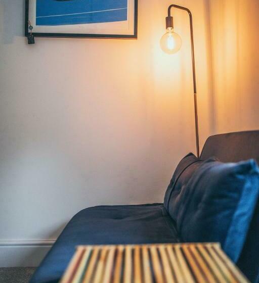 חדר סטנדרט, Caffeine&machine