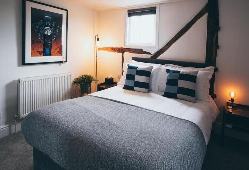 חדר בסיסי, Caffeine&machine