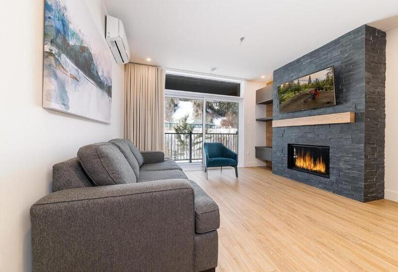 2 Bedrooms Apartment River View, Les Appartements Du Massif De Charlevoix