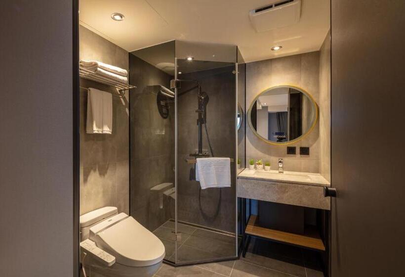 اتاق پرمیوم, Roaders Plus Hotel Taipei Station