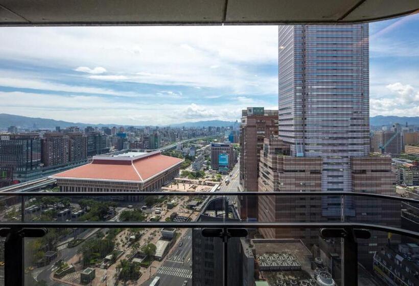 اتاق لوکس سه تخته, Roaders Plus Hotel Taipei Station