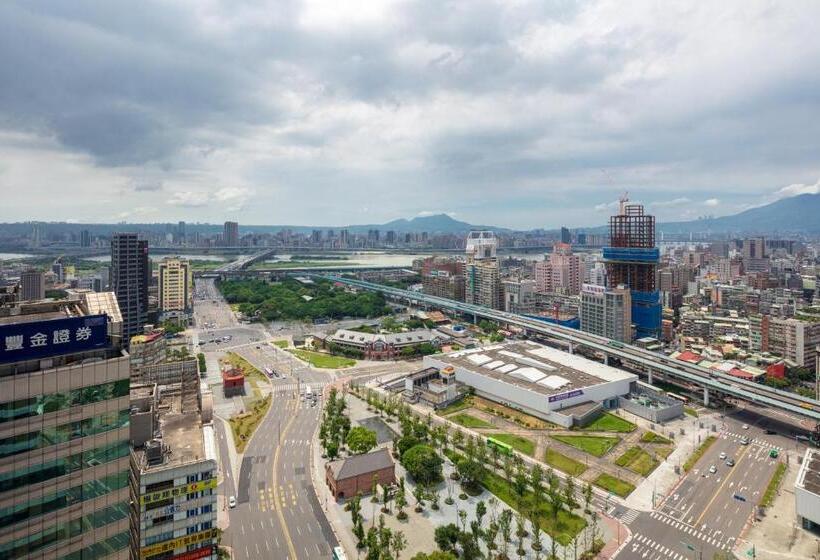 اتاق خانوادگی, Roaders Plus Hotel Taipei Station