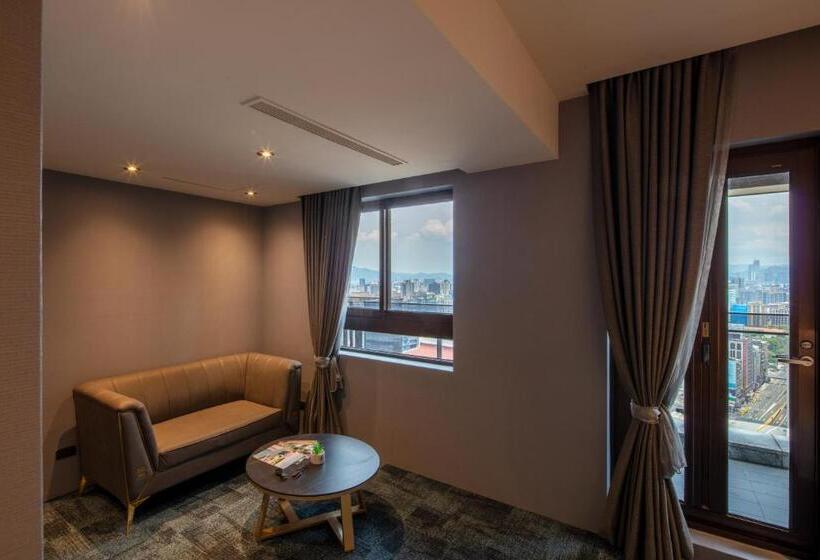 اتاق لوکس خانوادگی, Roaders Plus Hotel Taipei Station