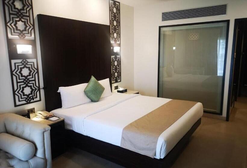 带大床的标准间, Silver Waves Resort & Spa   Daman