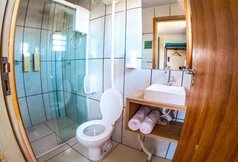 جناح, Pousada Rota Da Kombi