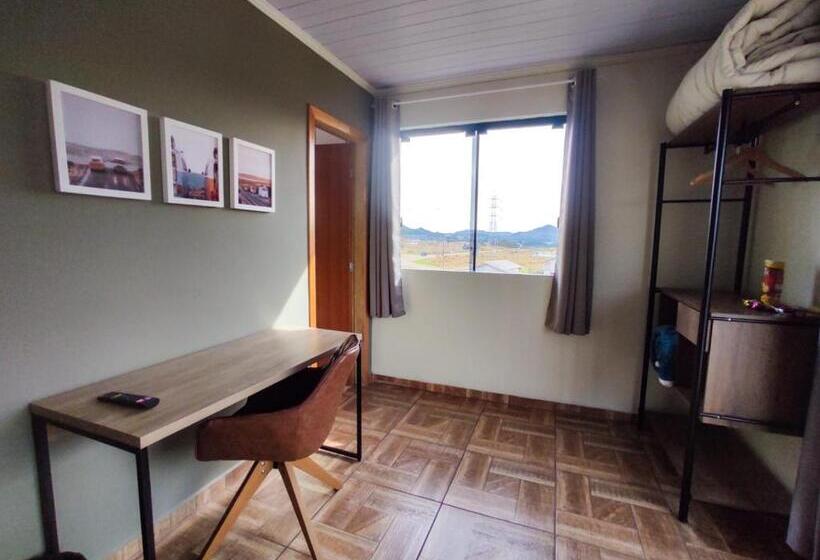 جناح, Pousada Rota Da Kombi