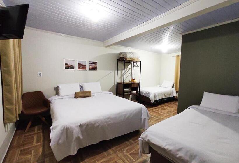 غرفة قياسية رباعية, Pousada Rota Da Kombi