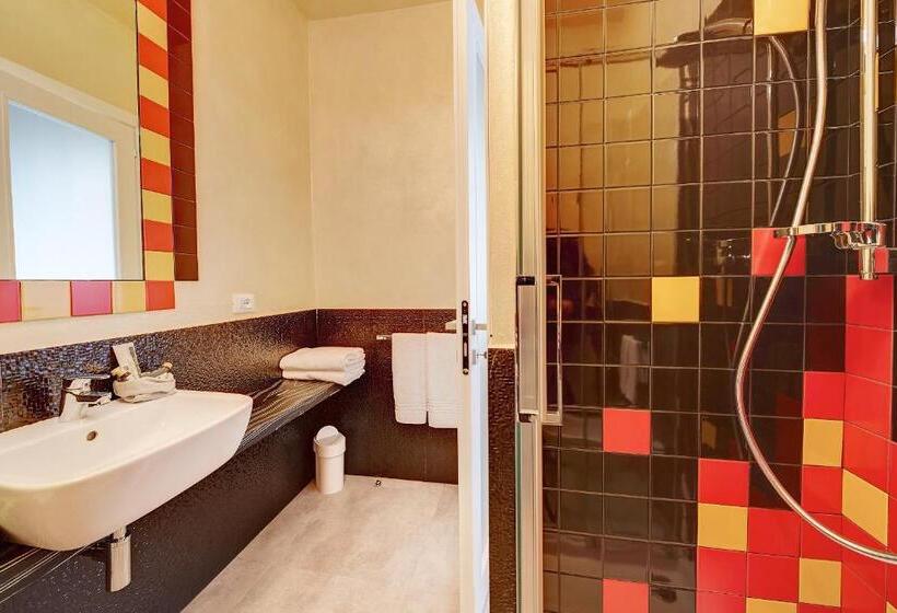 اتاق لوکس, B&b Via Roma 25