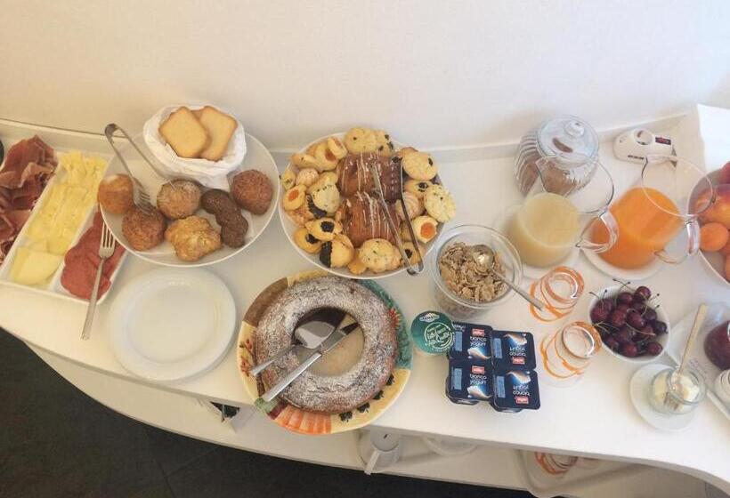 سوییت, B&b Via Roma 25