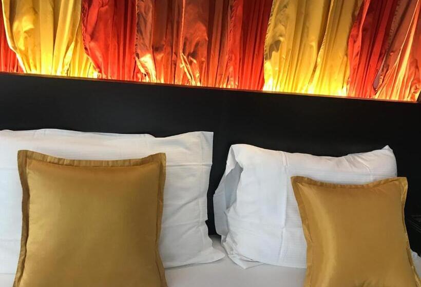 اتاق لوکس, B&b Via Roma 25