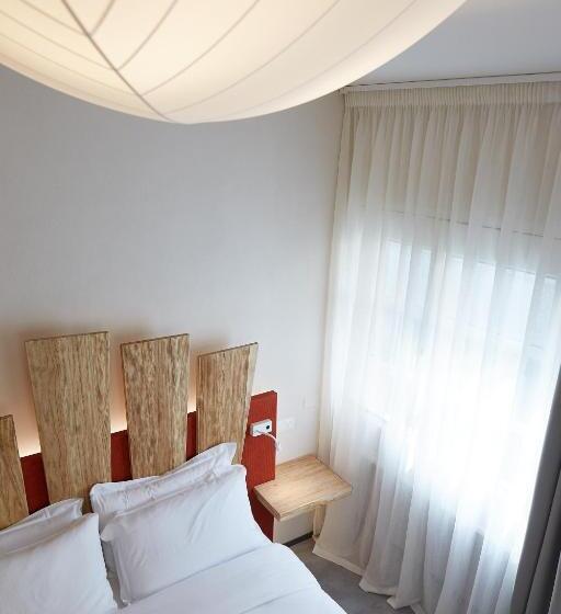 سوییت, B&b Via Roma 25