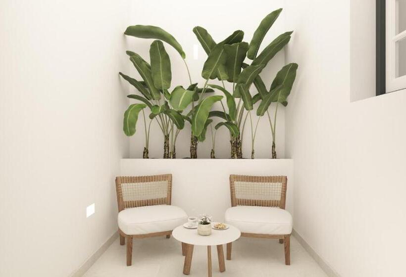 סוויטה דלוקס, Llonga's 7th