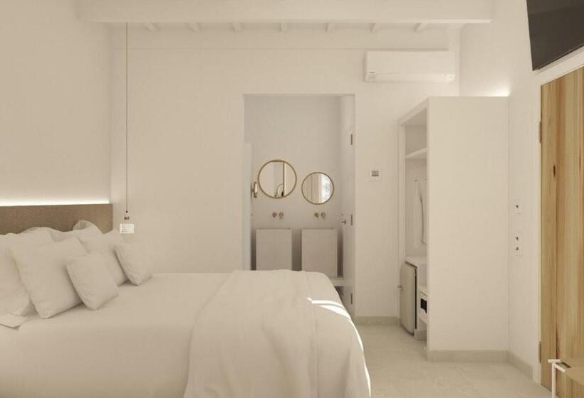 חדר דלוקס, Llonga's 7th