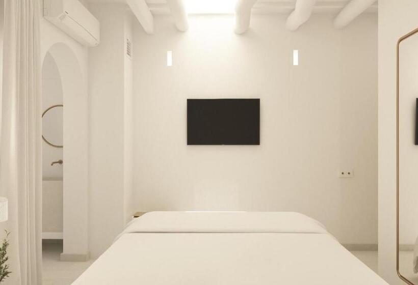 חדר סטנדרט, Llonga's 7th