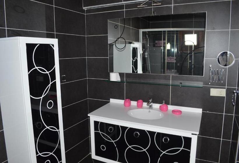 اتاق سوپریور, Parla Viens Suites