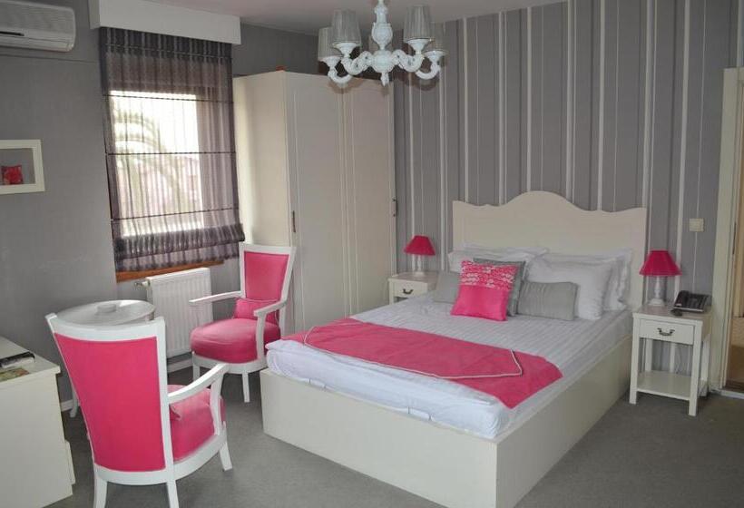 اتاق لوکس, Parla Viens Suites