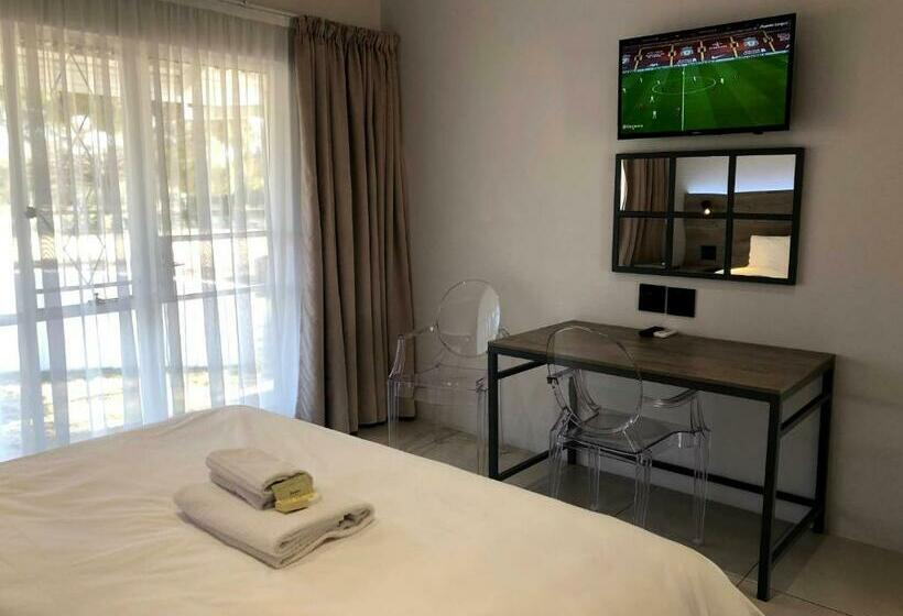 Номер Superior Вид на Сад, Umtali Country Inn