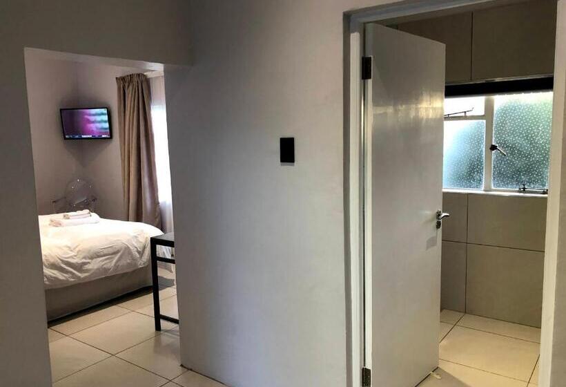 ガーデンビュースーペリアールーム, Umtali Country Inn