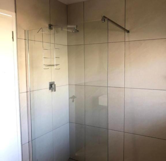 デラックスルーム, Umtali Country Inn