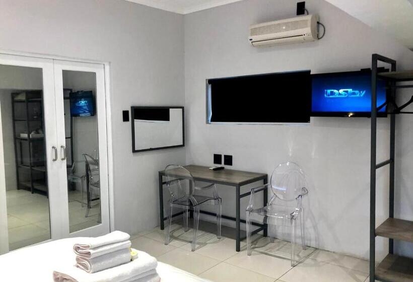 スーペリアールーム, Umtali Country Inn