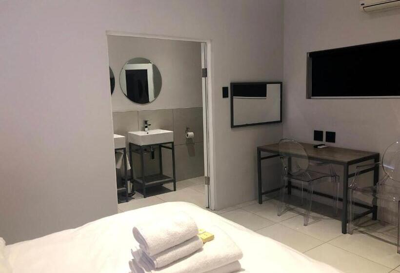 スーペリアールーム, Umtali Country Inn