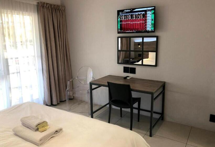 ガーデンビュースーペリアールーム, Umtali Country Inn