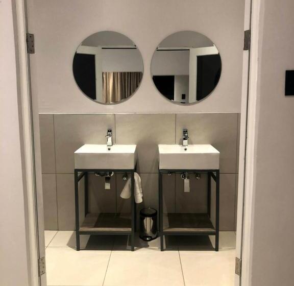 ガーデンビュースーペリアールーム, Umtali Country Inn