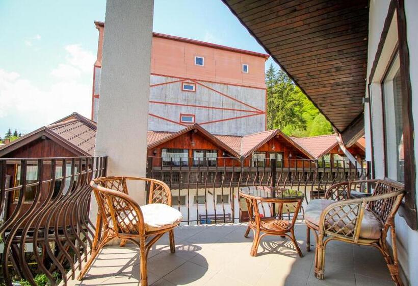 סוויטת ג'וניור נוף הרים, Vila Smaranda