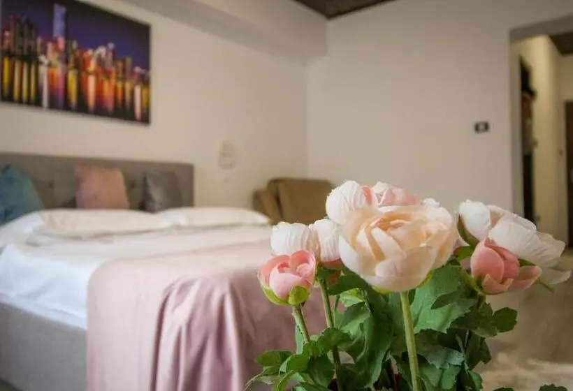 اتاق استاندارد با بالکن, Vila Smaranda