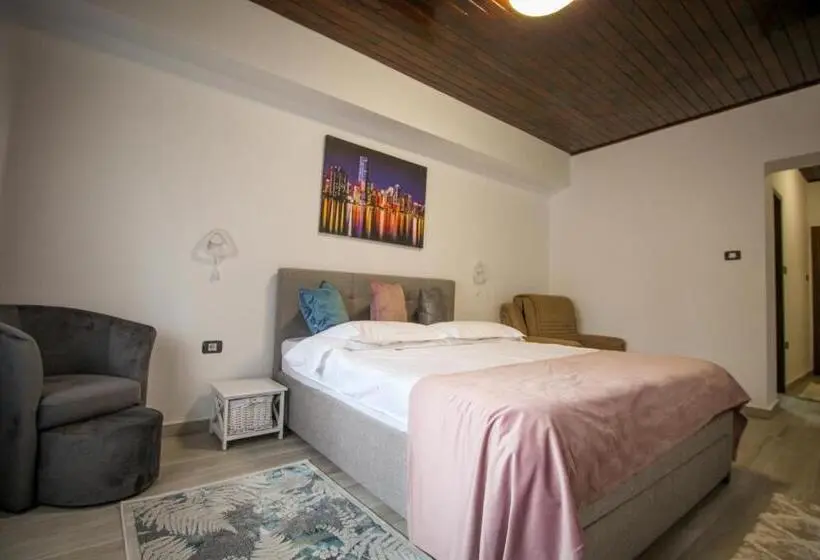 اتاق استاندارد با بالکن, Vila Smaranda