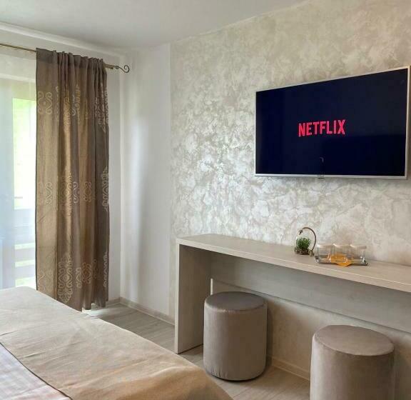 غرفة قياسية مزوَّدة بشُرفة, Pensiunea Maria