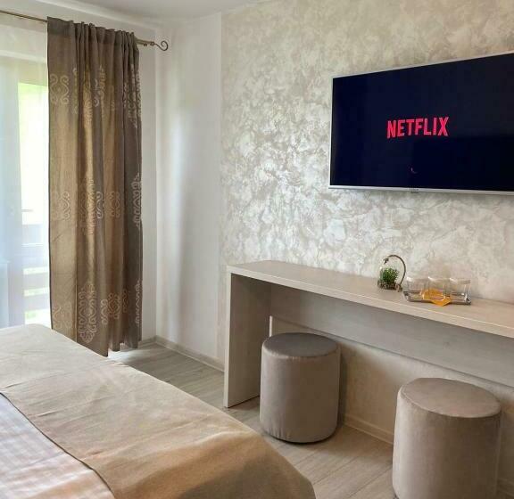 غرفة قياسية ثلاثية مزودة بشرفة, Pensiunea Maria