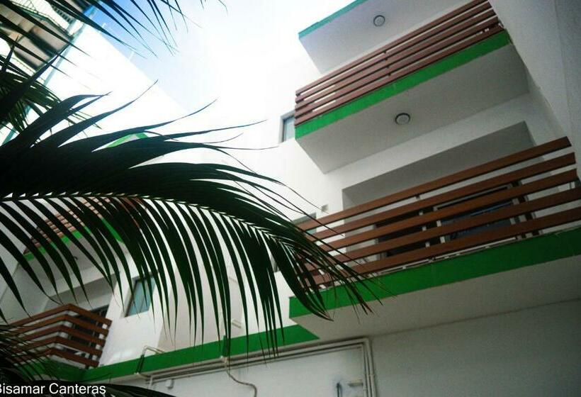 スーペリアスタジオ, Brisamar Canteras