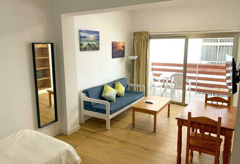 スーペリアスタジオ, Brisamar Canteras