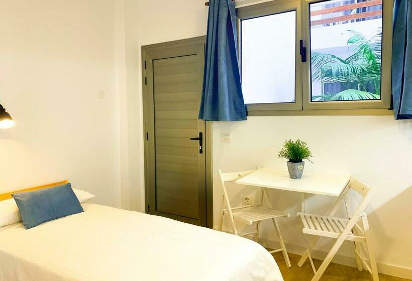 スタンダードスタジオ, Brisamar Canteras