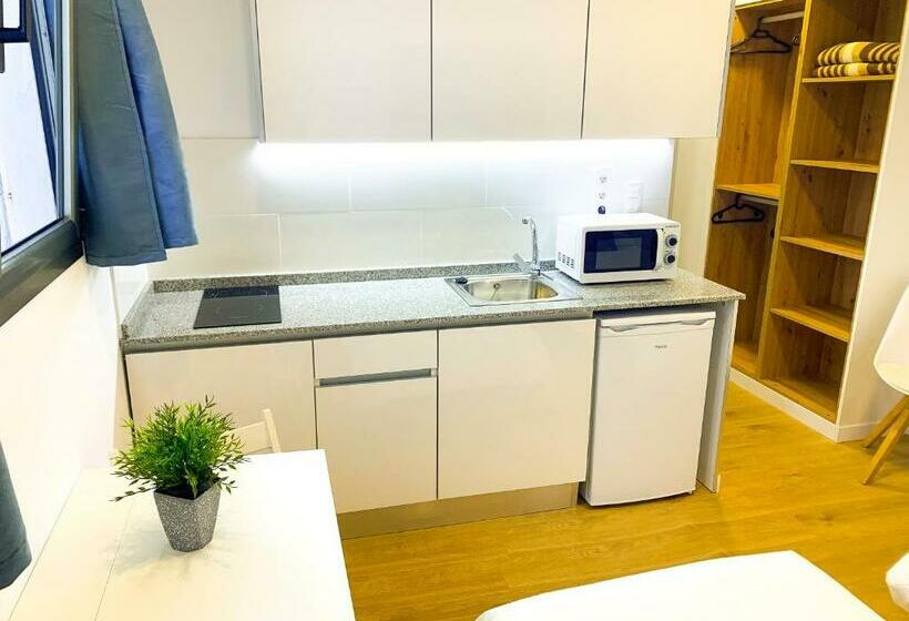 スタンダードスタジオ, Brisamar Canteras