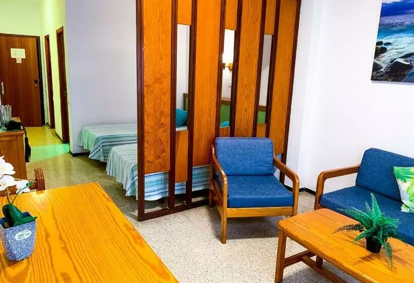 استودیوی استاندارد, Brisamar Canteras