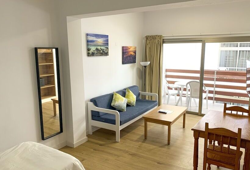 スーペリアスタジオ, Brisamar Canteras