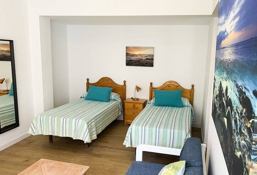 スーペリアスタジオ, Brisamar Canteras