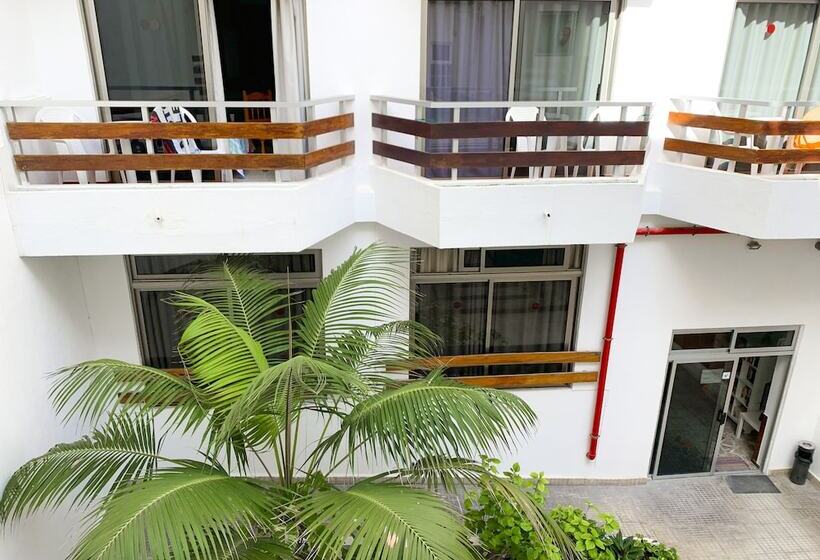 スーペリアスタジオ, Brisamar Canteras