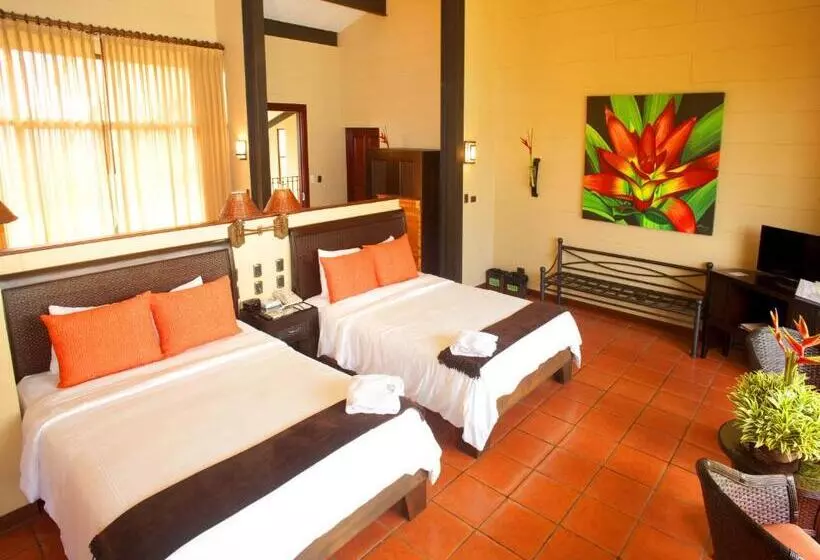 Perhesviitti, Arenal Kioro Suites & Spa