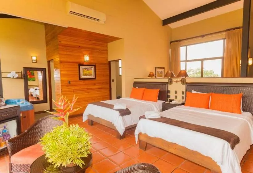 Perhesviitti, Arenal Kioro Suites & Spa