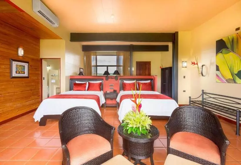 Perhesviitti, Arenal Kioro Suites & Spa
