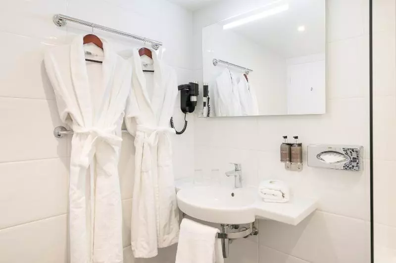 سوئیت با تخت بزرگ, Holiday Inn Express Hotel & Suites San Antonio Rivercenter Area, An Ihg