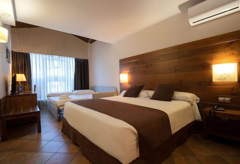 חדר סטנדרט לארבעה, Magic La Massana by Nexta