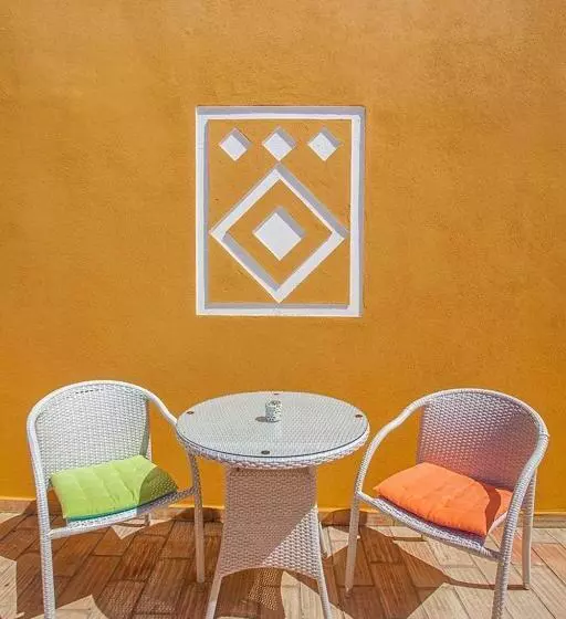 2 Bedroom Apartment Garden View, Montinho De Ouro